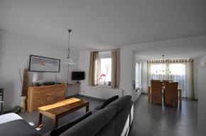 Ferienwohnung im Erdgeschoss mit Terrasse für 2 Personen in der Hafenstadt Sassnitz, Ostseeküste, Sassnitz